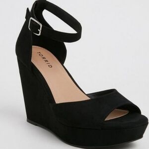 Torrid Black faux suede platform wedge